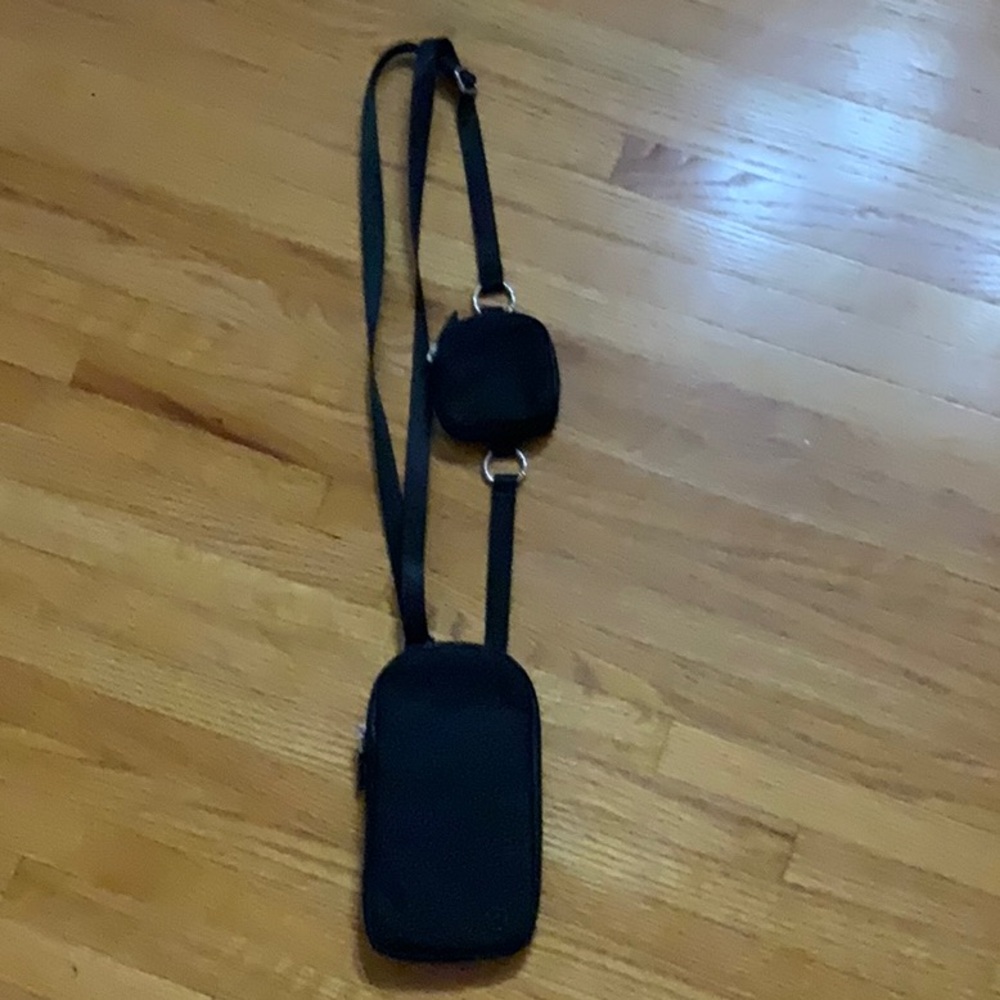 crossbody lululemon bag